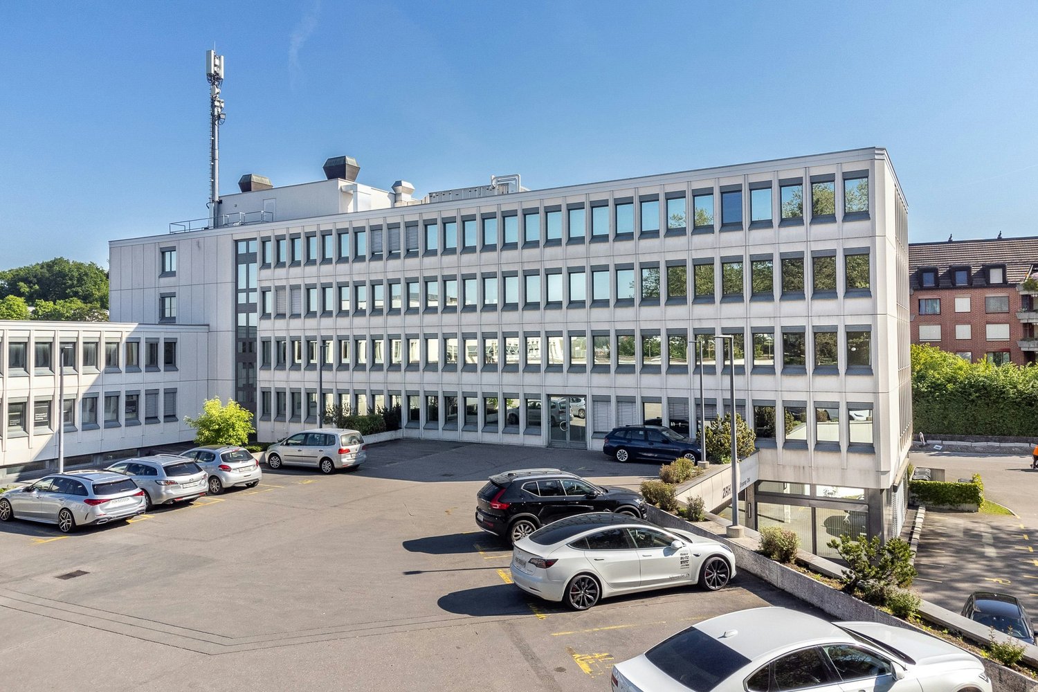 316m² office