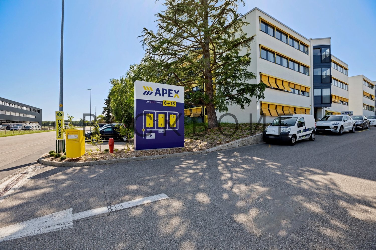 236m² atelier