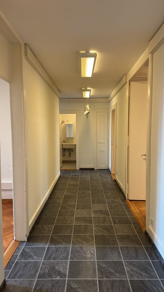 131m² office