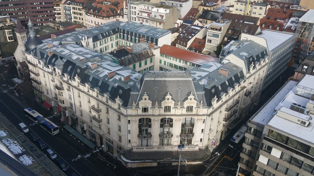 131m² office