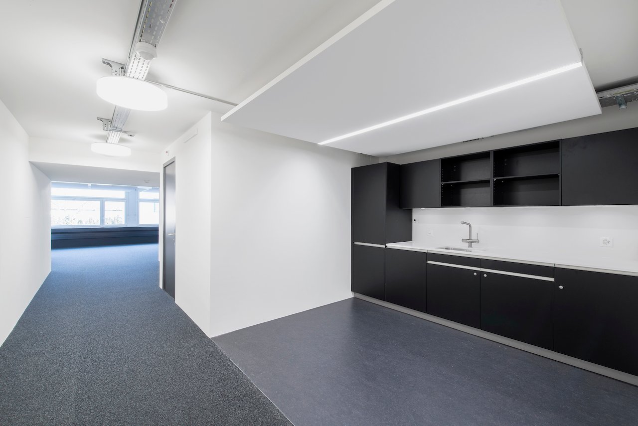 832m² de bureaux, photo 3 sur 4