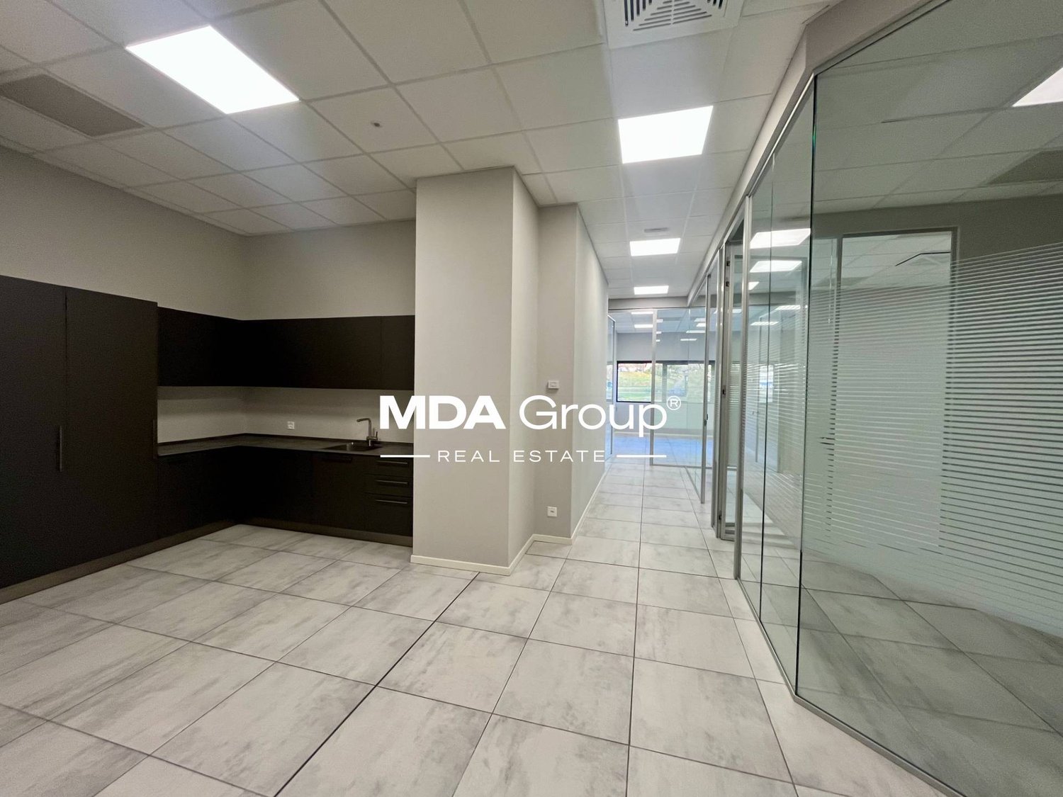 315m² Büro, Foto 7 von 10