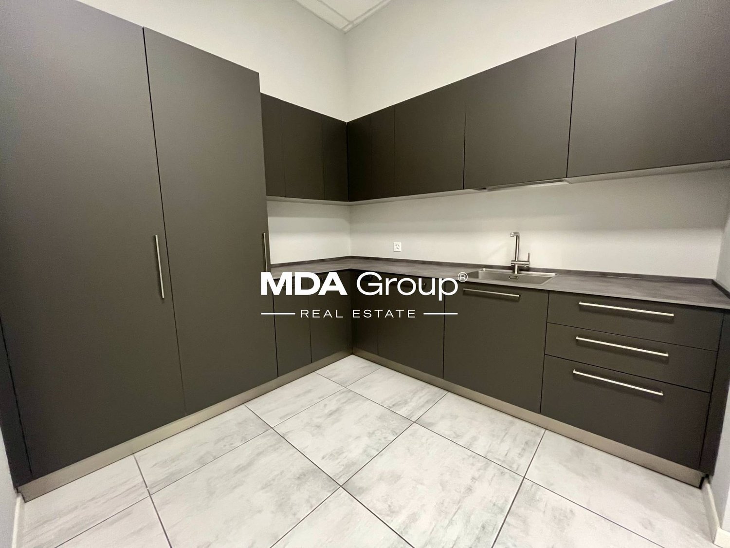 315m² Büro, Foto 10 von 10