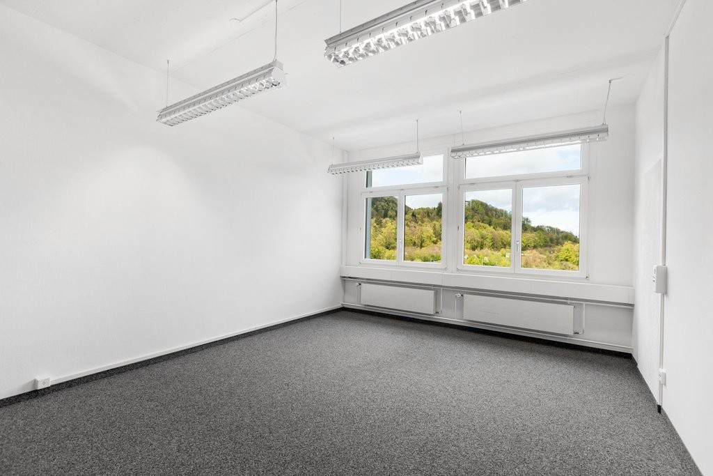 110m² office