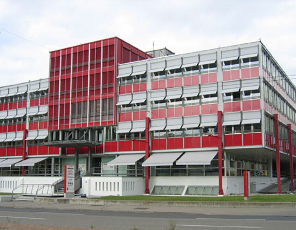 500m² office