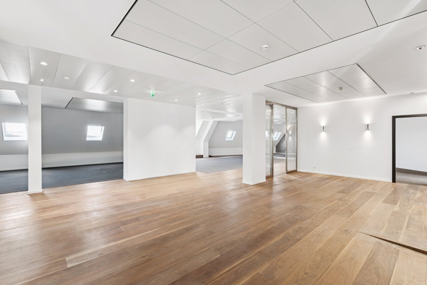 337m² Büro, Foto 4 von 9