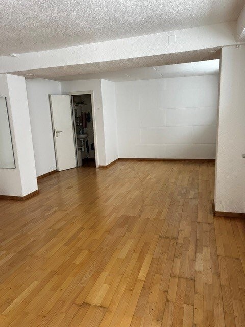 38m² commercial
