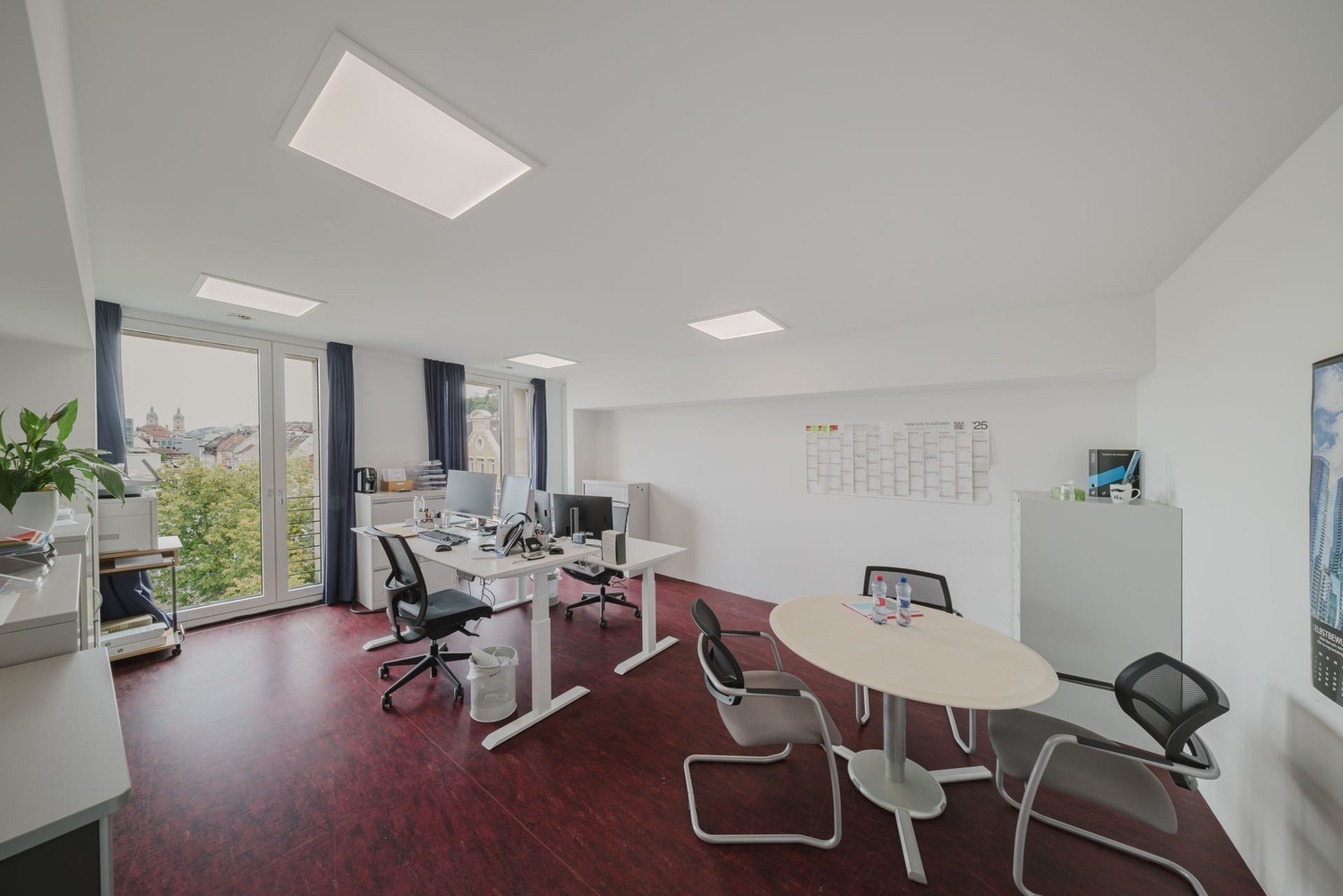 178m² office