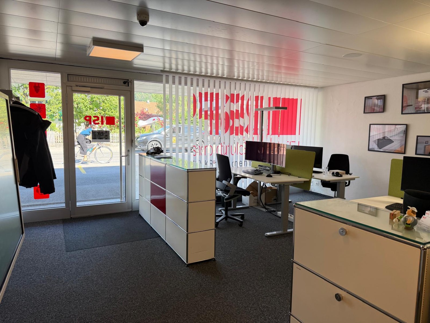 200m² office