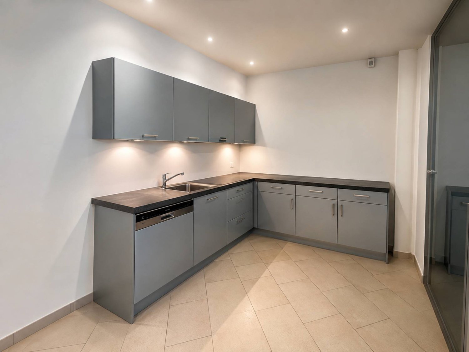 200m² Büro, Foto 4 von 5