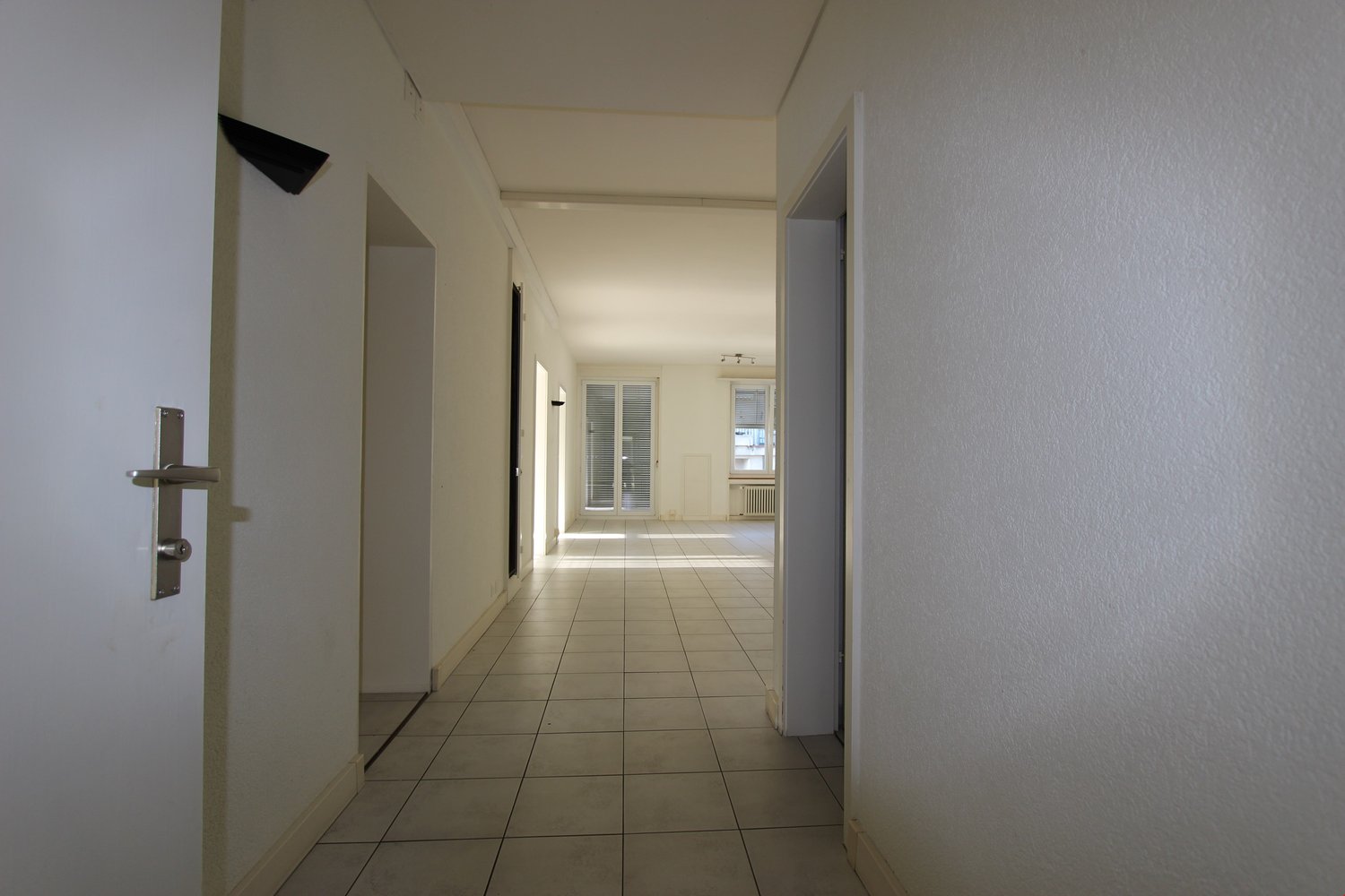 232m² office