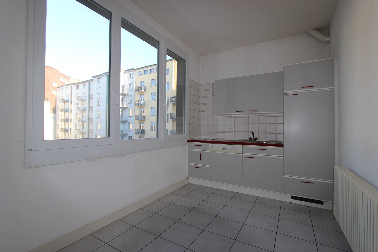 232m² office