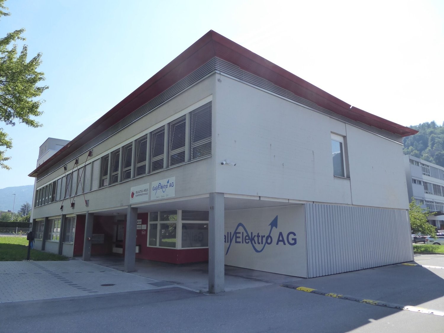 79m² office