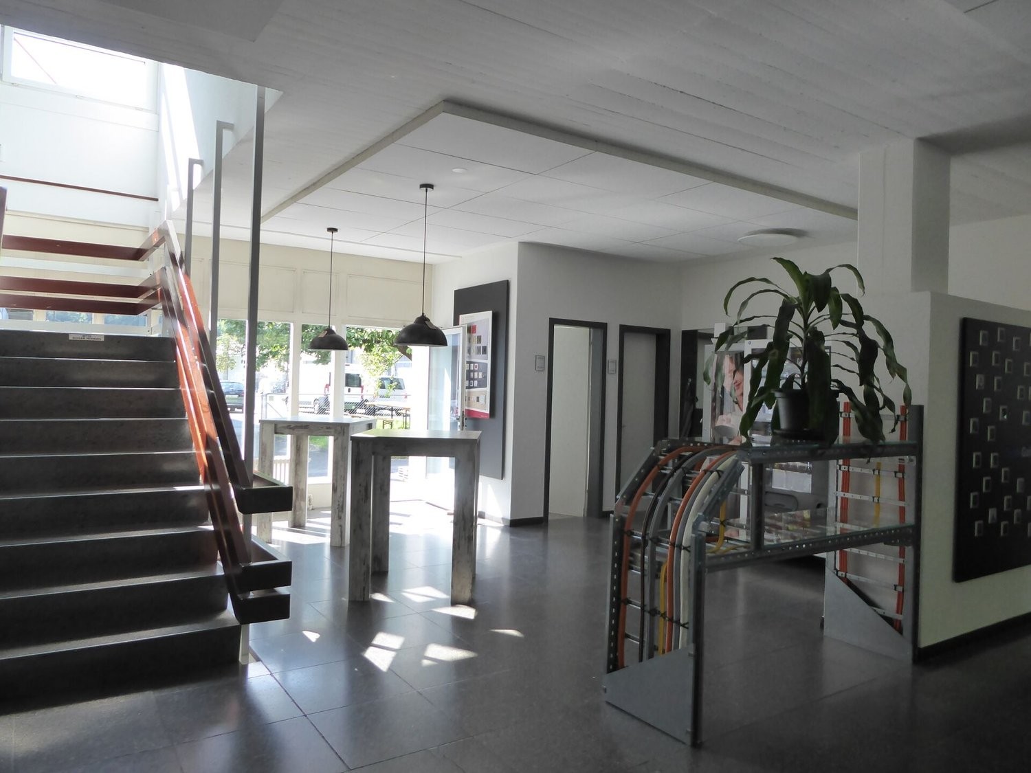 79m² office