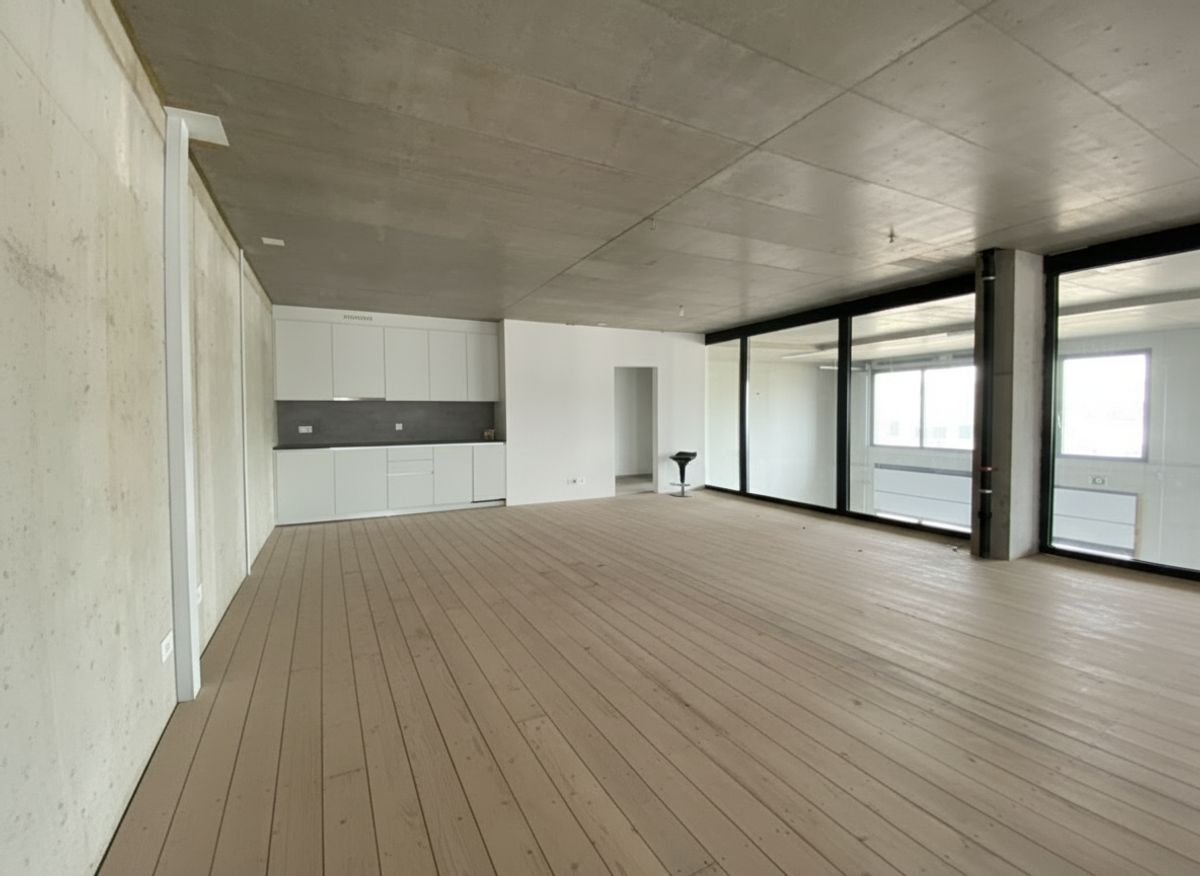 125m² industrial object, photo 1 sur 6