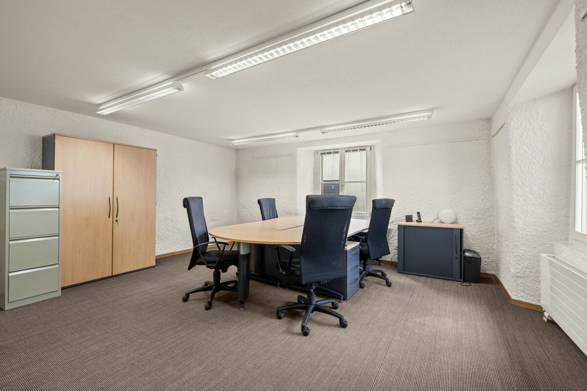 25m² office