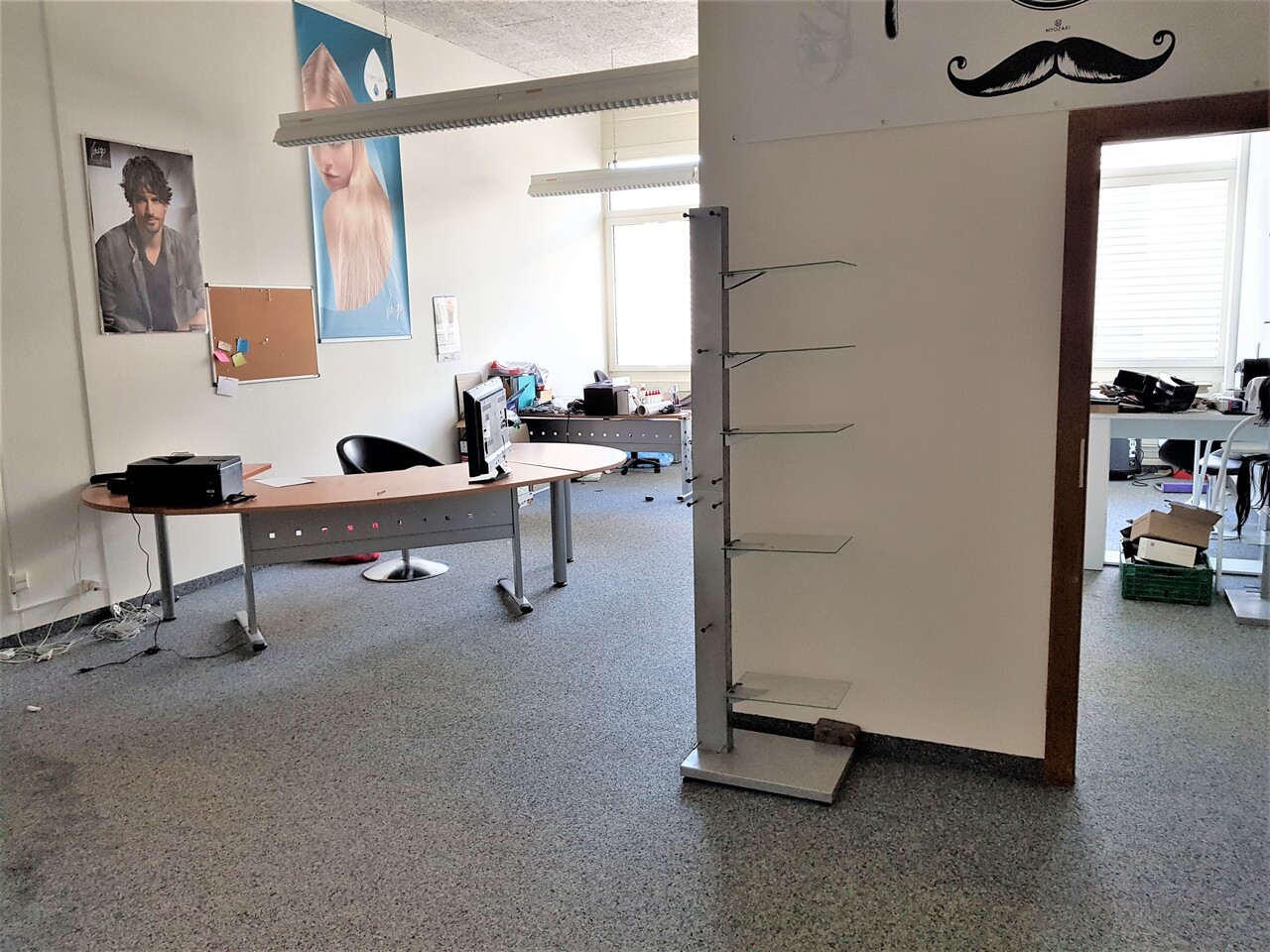 53m² ufficio, foto 1 di 4