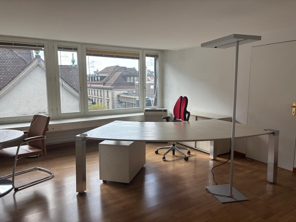 120m² ufficio, foto 1 di 8