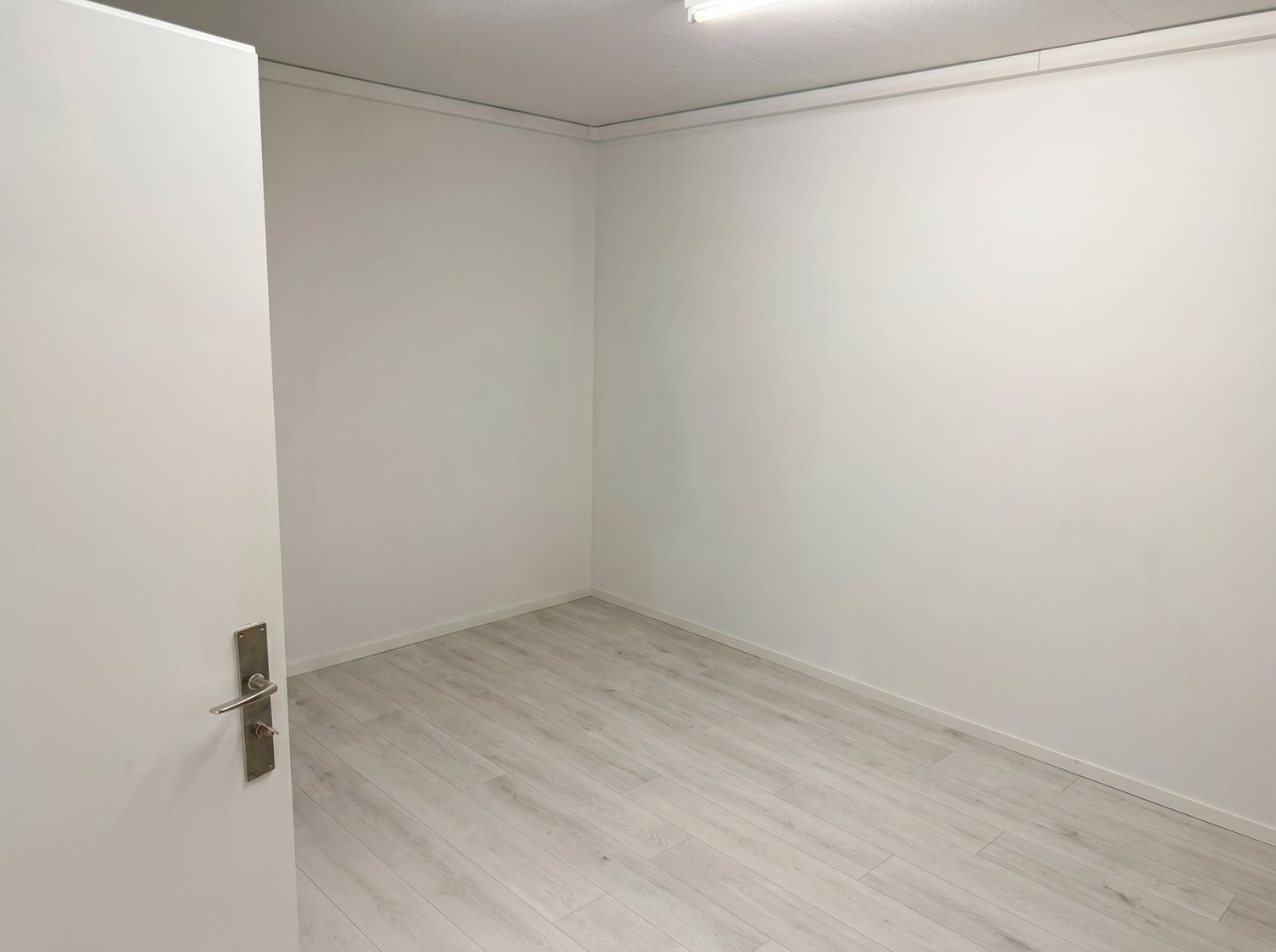 92m² office, Foto 3 von 10