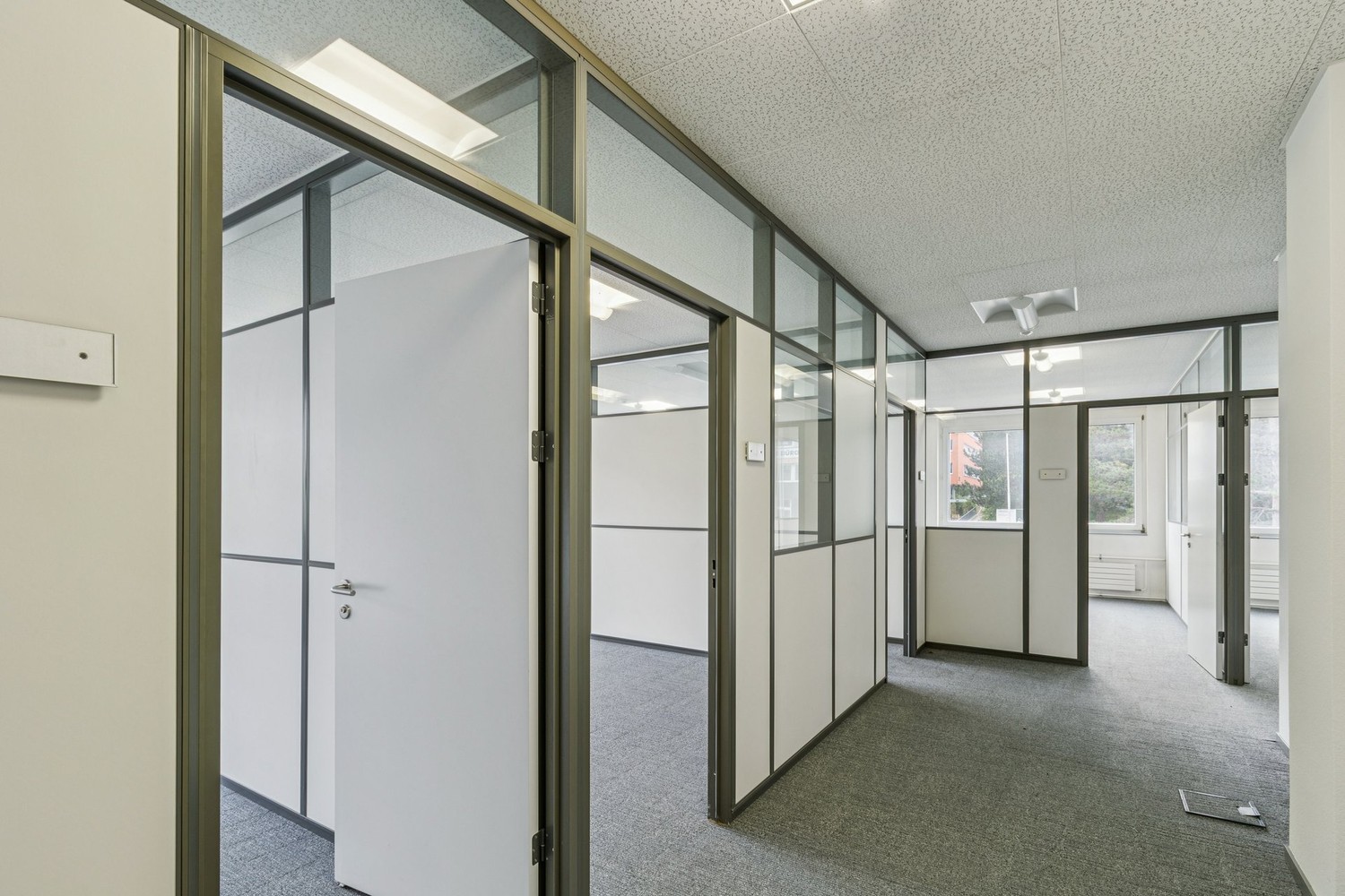 167m² office, Foto 8 von 10
