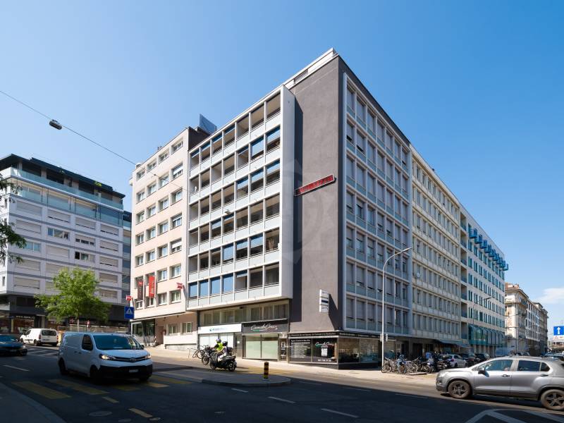 360m² Büro, Foto 2 von 10