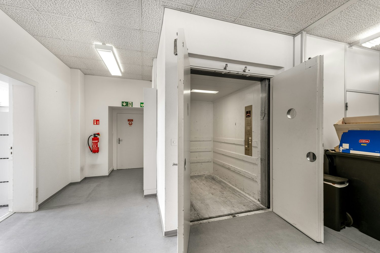 346m² commercial