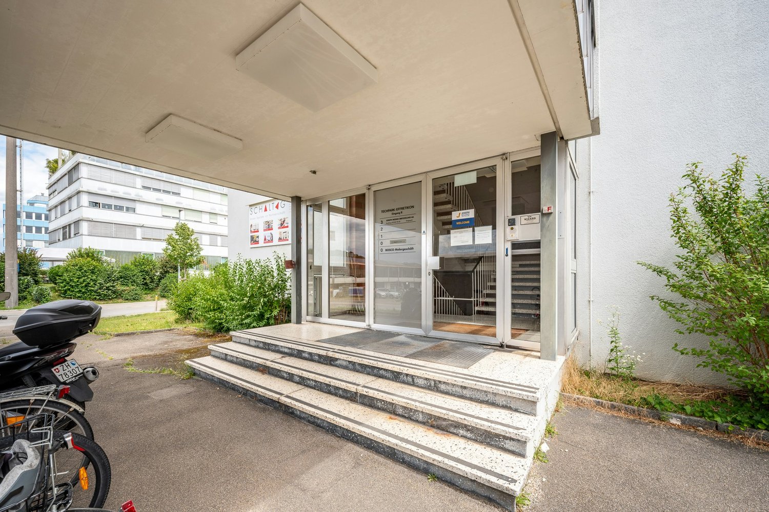 346m² commercial