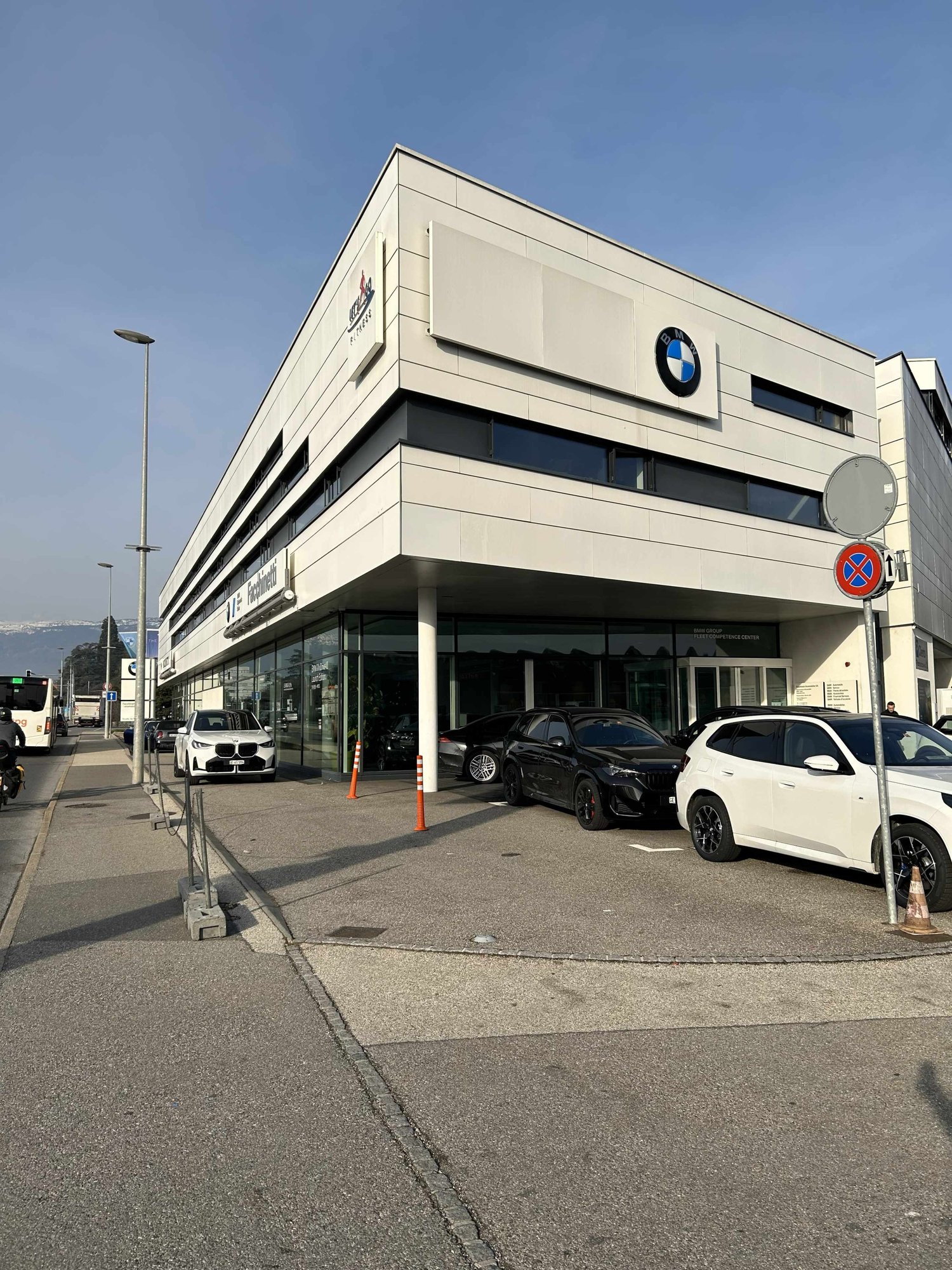 2984m² Industrieobjekt, Foto 3 von 9