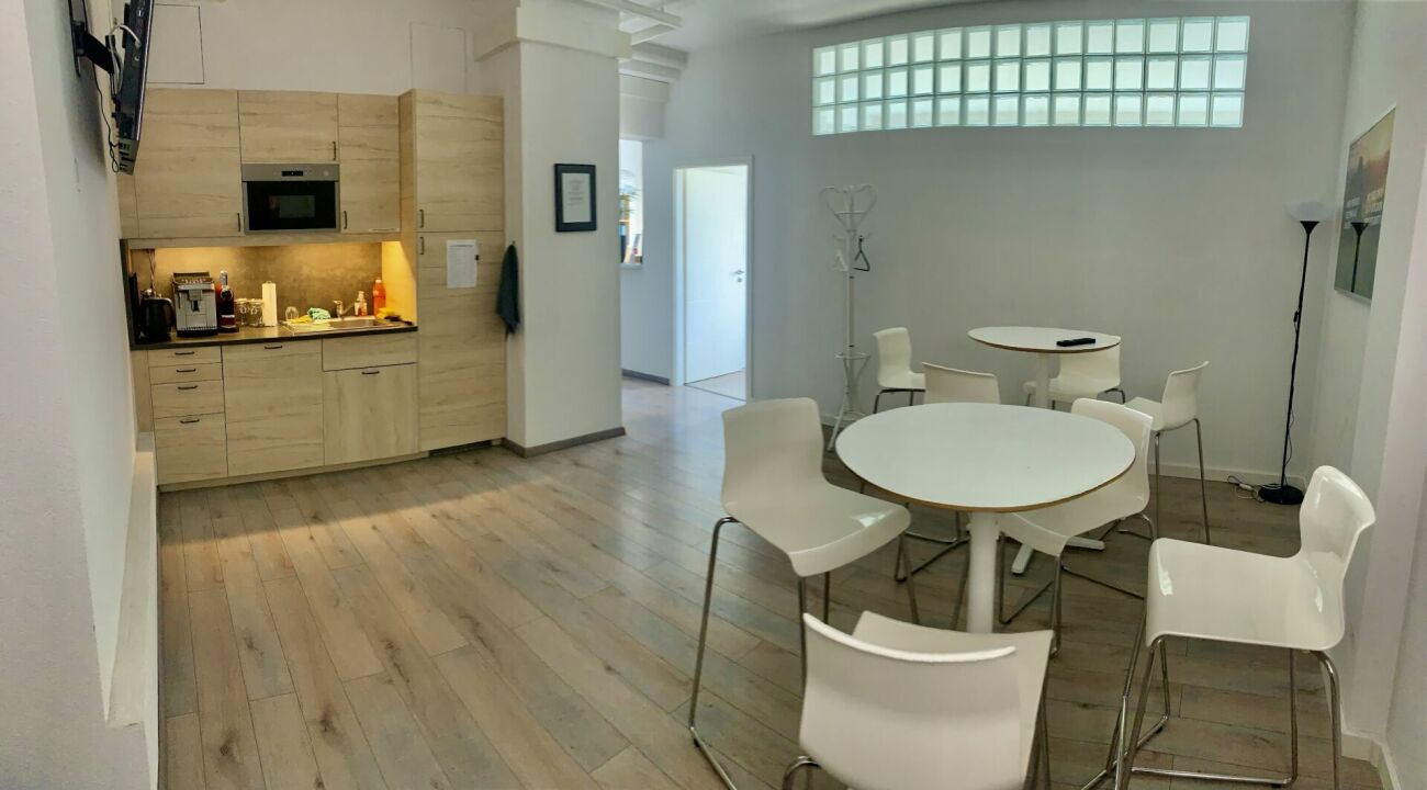 800m² Büro