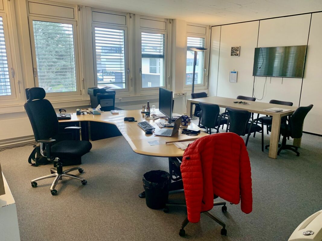 800m² Büro