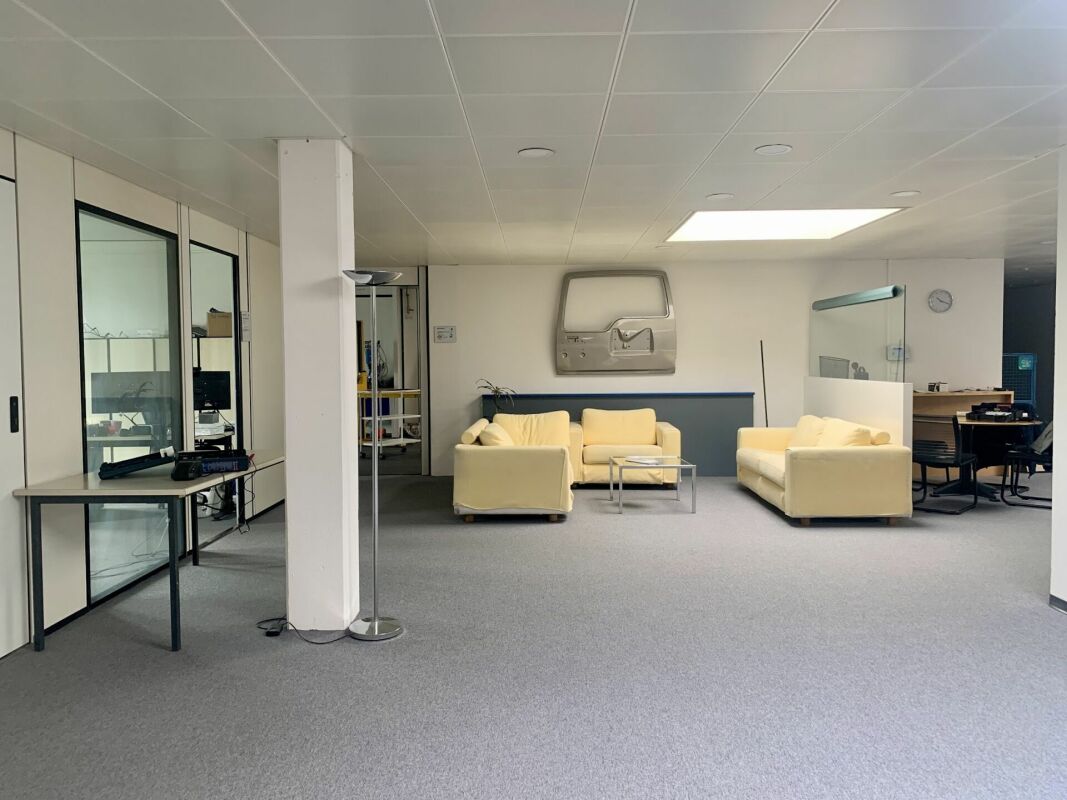 800m² Büro