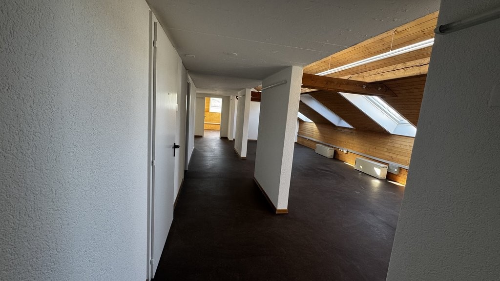 149m² office