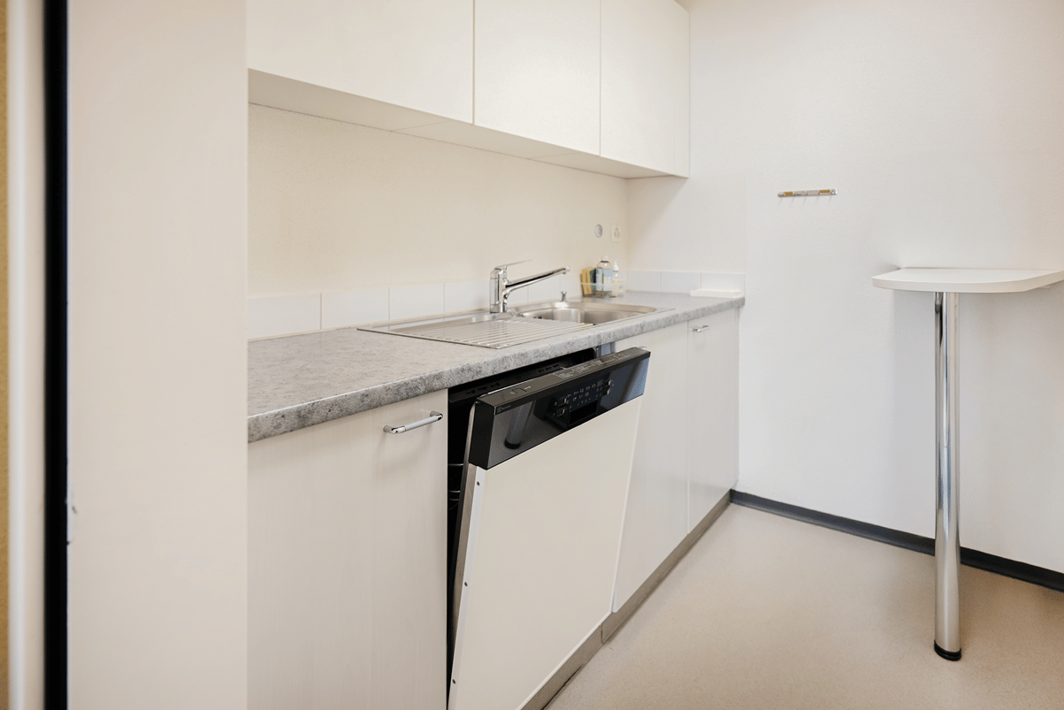 280m² office