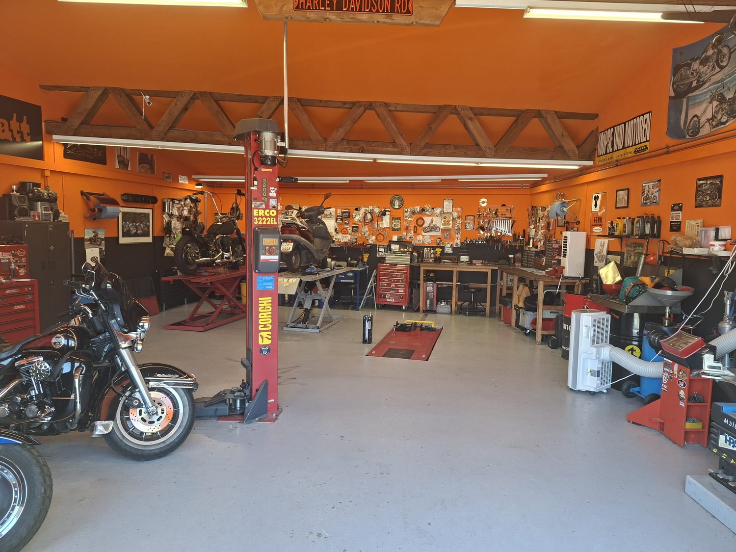 150m² commercial