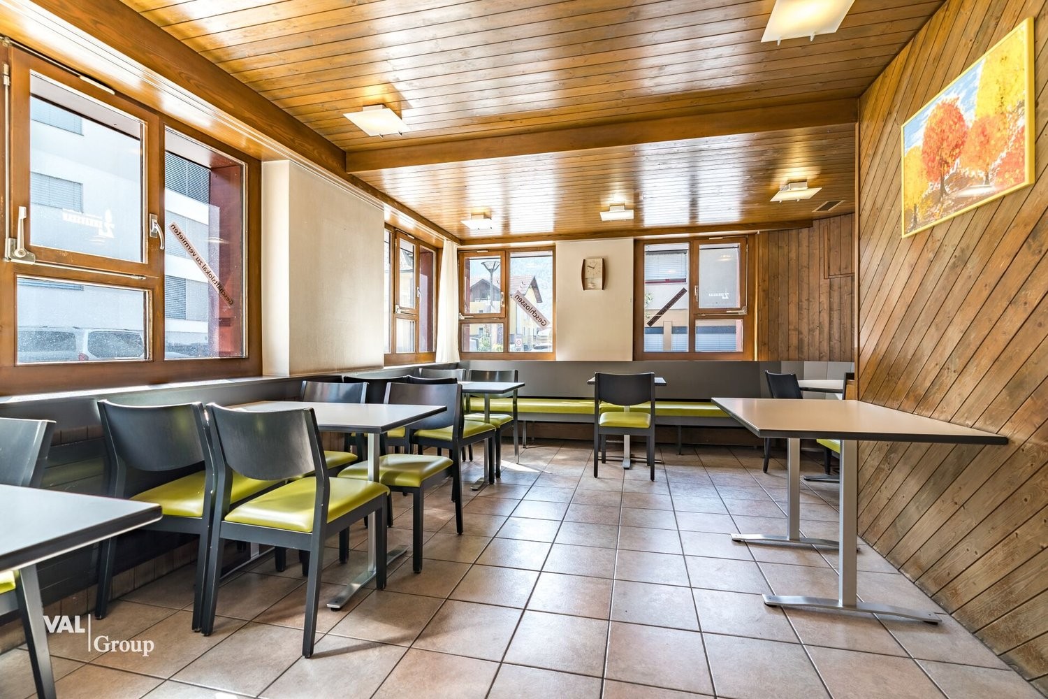 Commercial, Foto 4 von 10