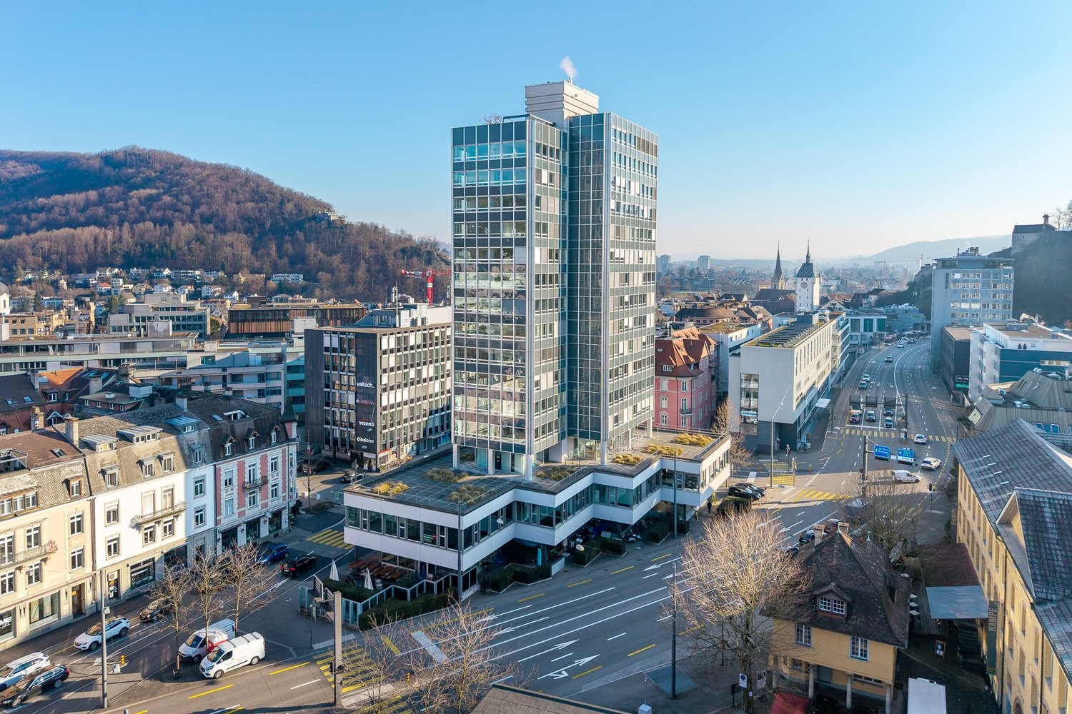 142m² office