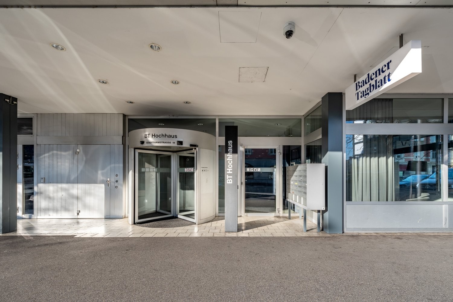 142m² office