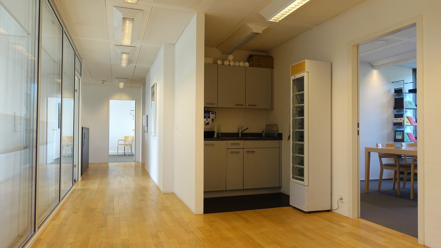 142m² office
