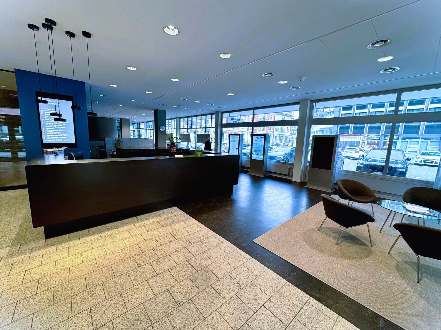 142m² office