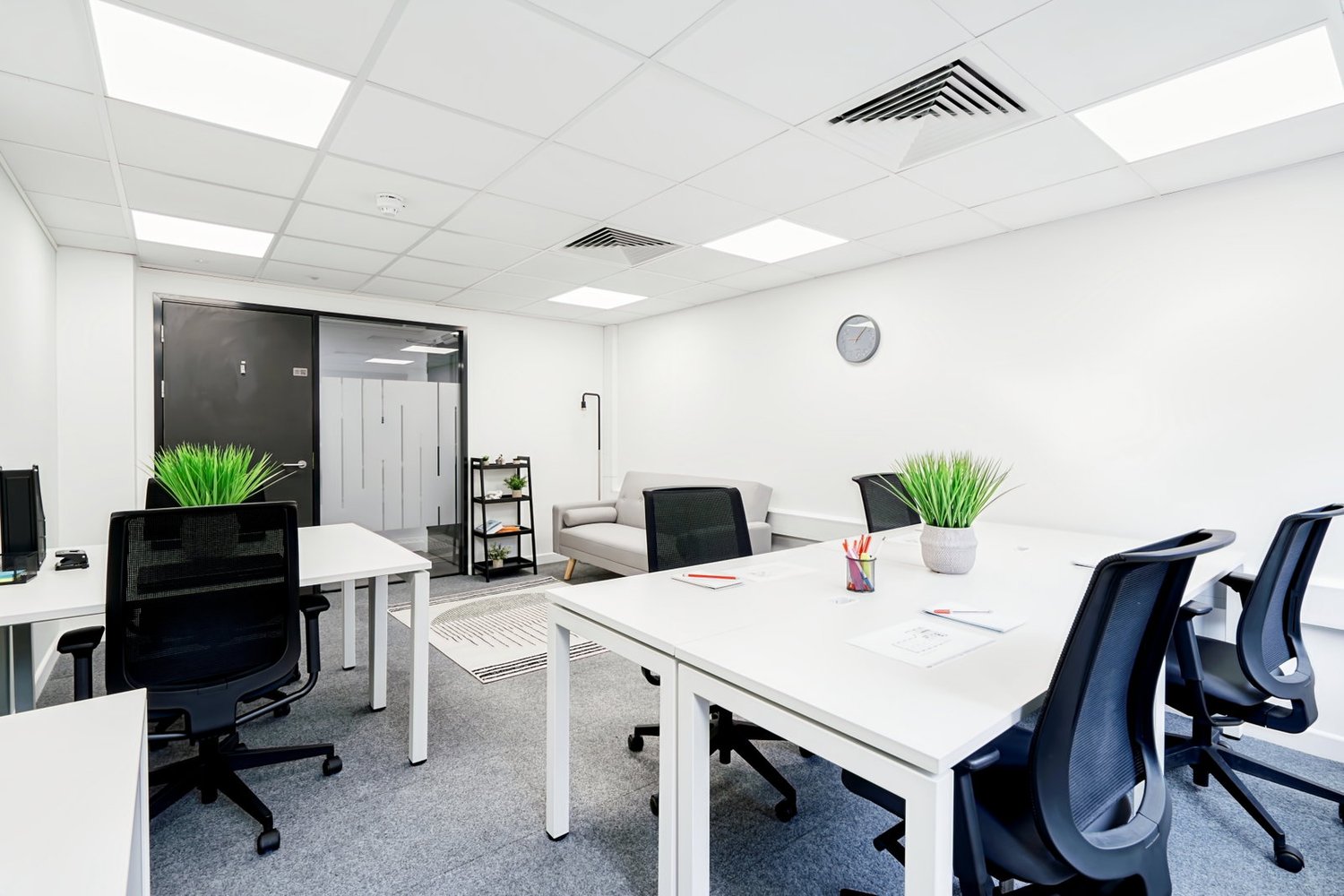 220m² office, Foto 1 von 10