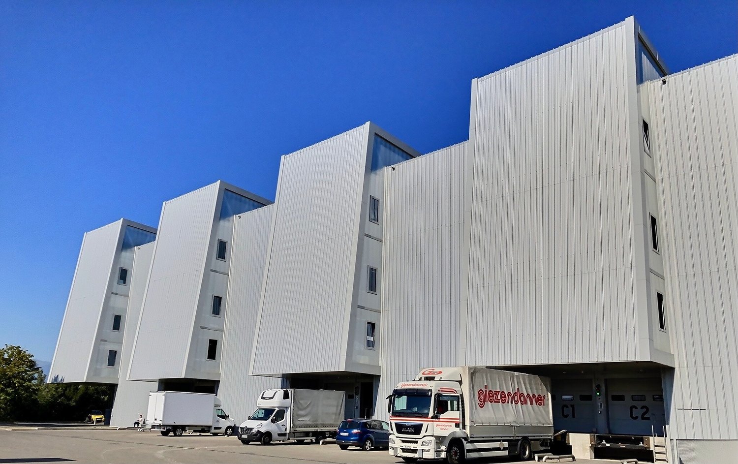 137m² Industrieobjekt, Foto 1 von 5