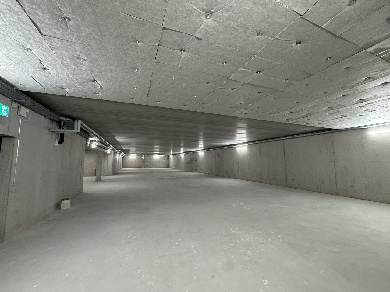 Locale di deposito di 1190m², foto 3 di 4