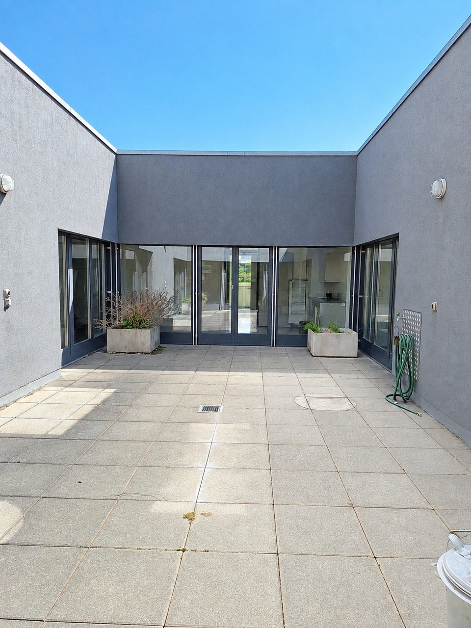 18m² office