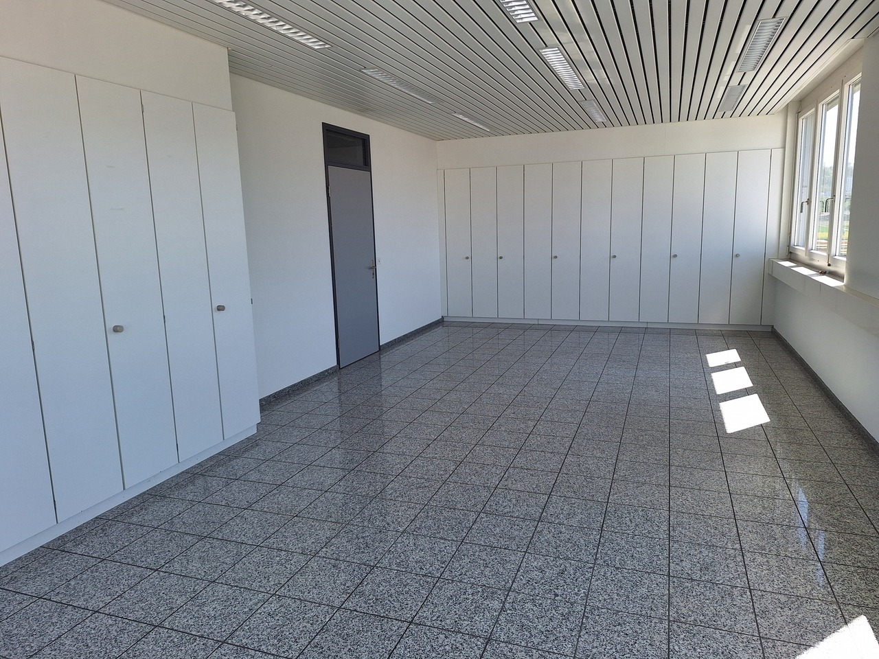 18m² office