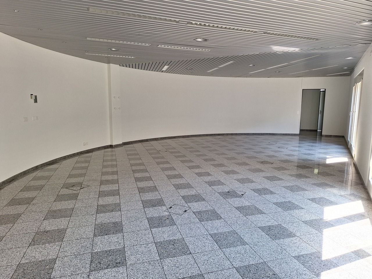 18m² office
