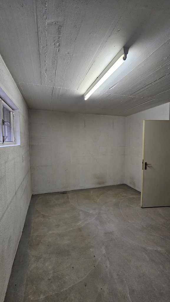 Local de stockage de 7m², photo 3 sur 3
