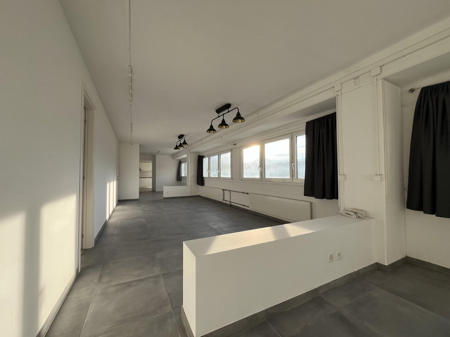 70m² Wohn- / Gewerbegebäude
