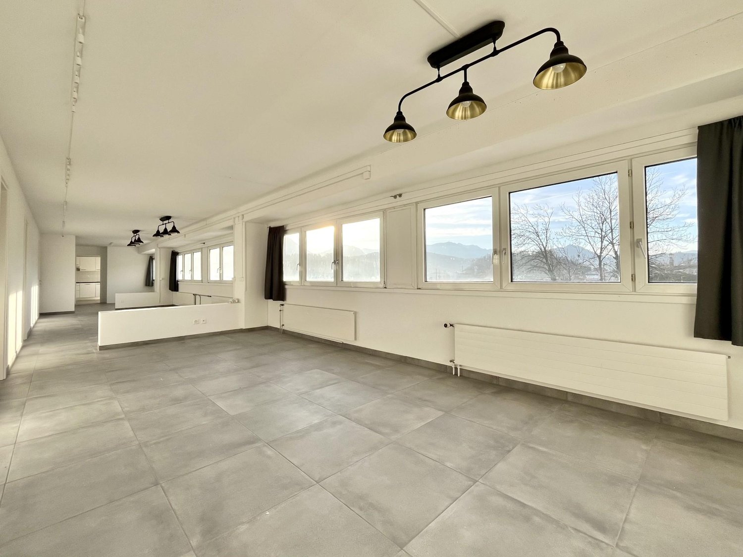 70m² Wohn- / Gewerbegebäude