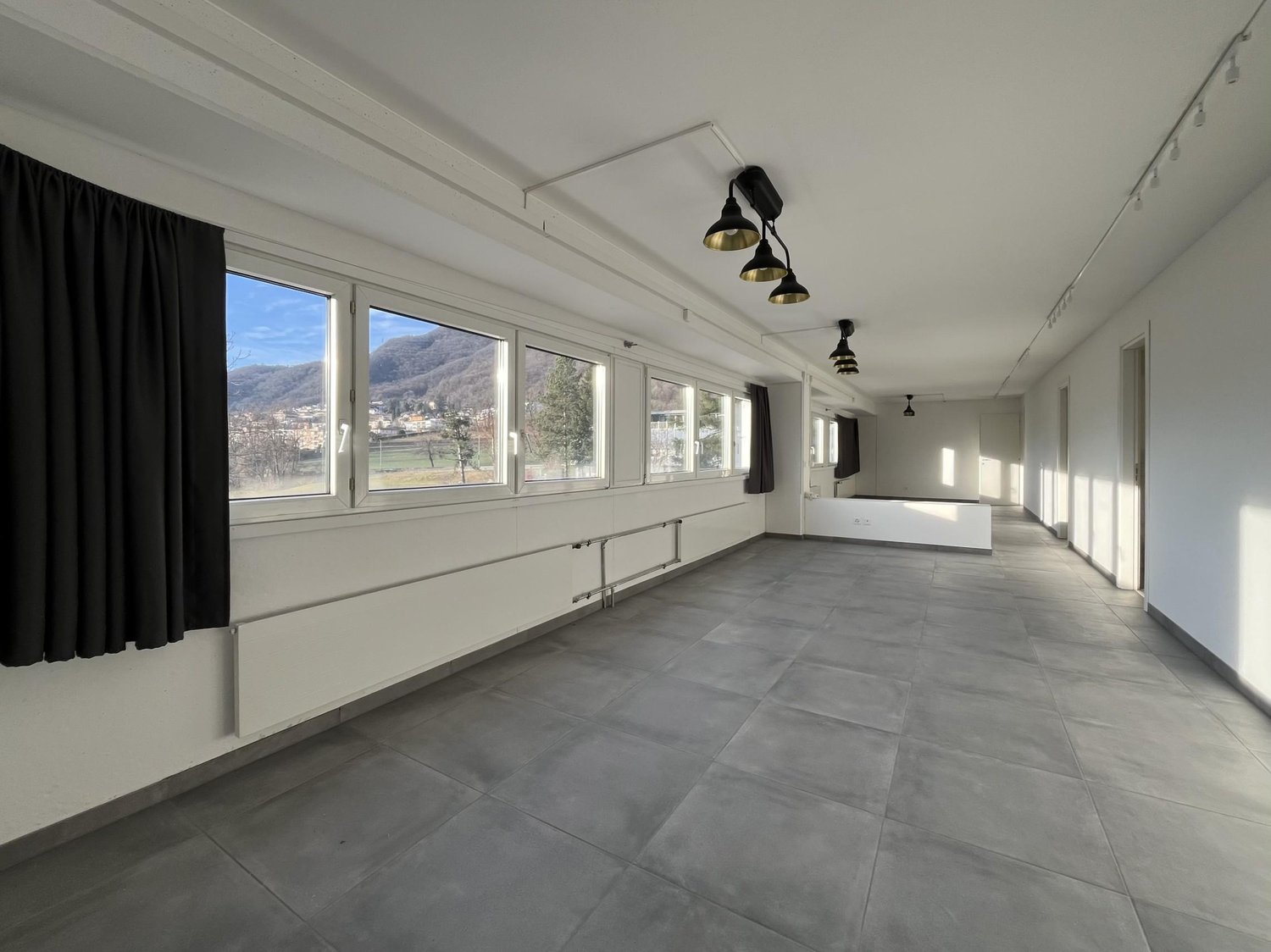70m² Wohn- / Gewerbegebäude