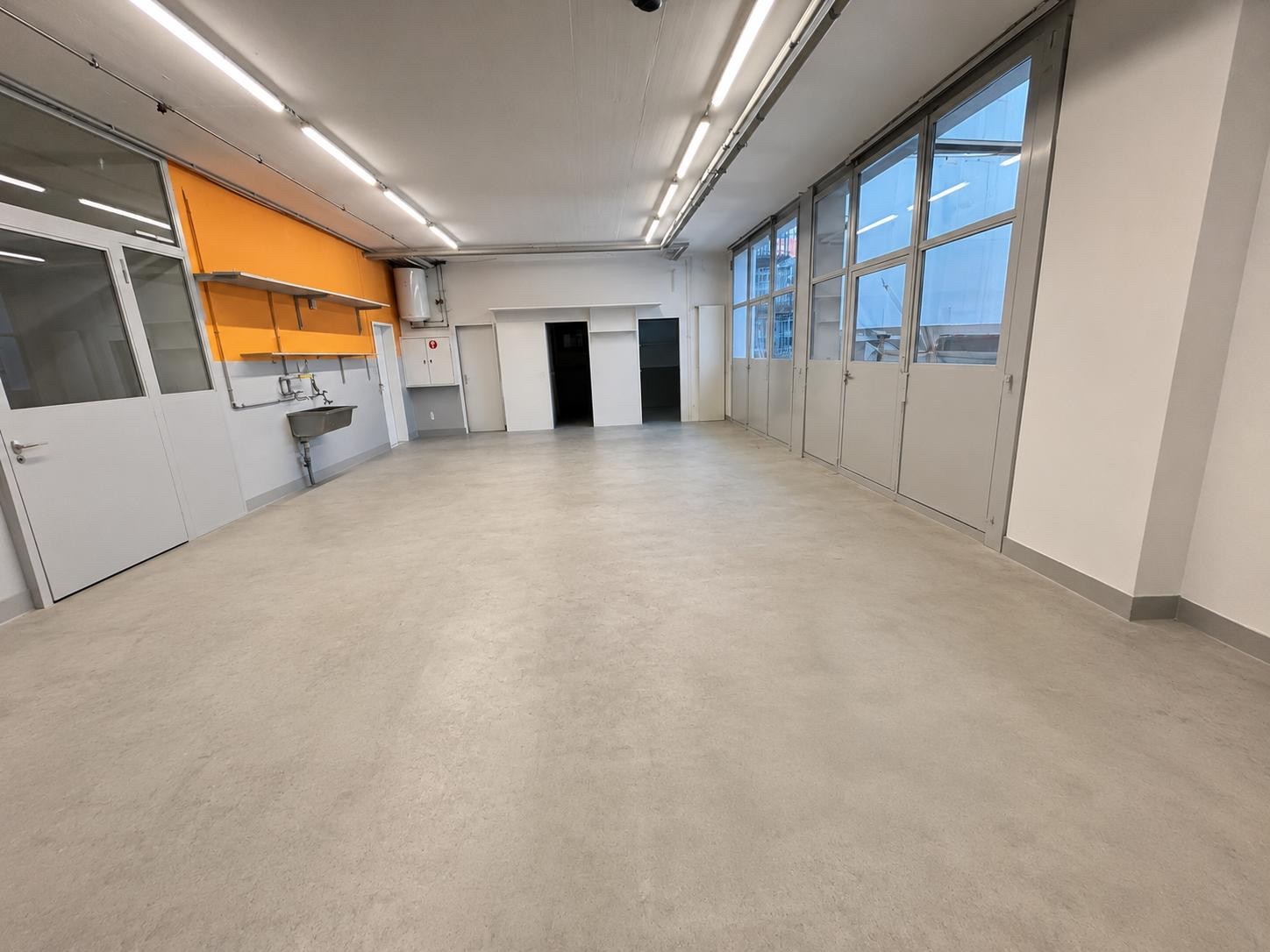 108m² commercial, Foto 3 von 10